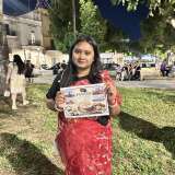 A presentare i piatti bengalesi � la 24enne Vashwati Mondol...